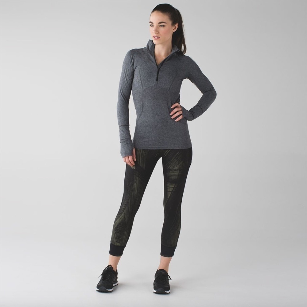 Lululemon - Fresh Mesh Run Crop - Wind Chill Fatigue Green Black